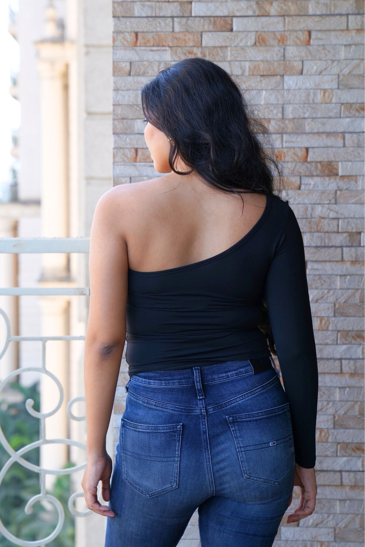 Second Skin One-Shoulder Top