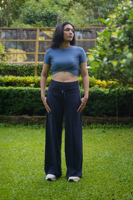 Flux Tee with Soft Stride Lounge Pants