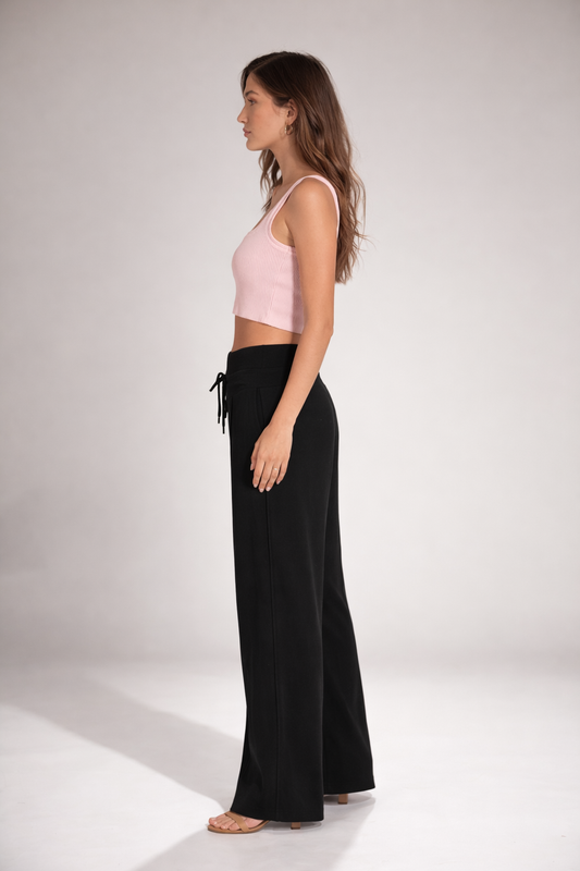 Boxy Bloom Crop Top with Soft Stride Lounge Pants