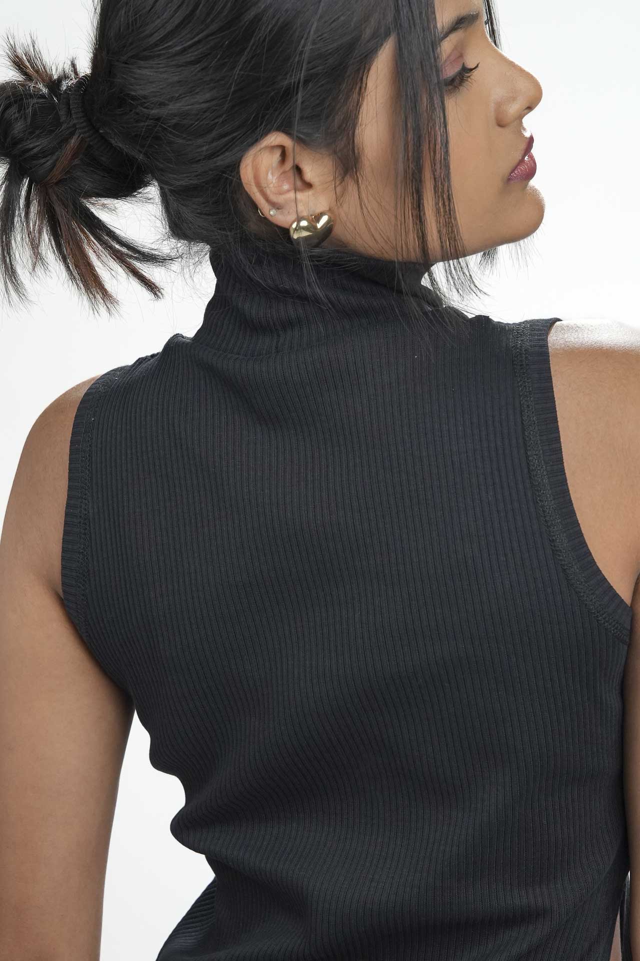 Aura Neck Top
