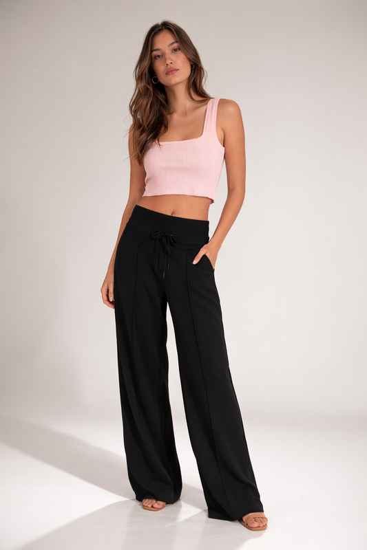 Boxy Bloom Crop Top with Soft Stride Lounge Pants